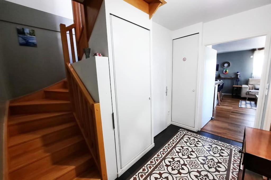 Magnifique Appartement Avec Terrasse Et Parking, 8 Personnes Nanterre Buitenkant foto
